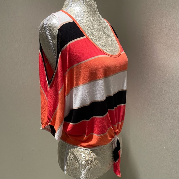 BEBE WOMENS STRIPED COLD SHOULDER TOP SIZE SMALL CORAL BLACK WHITE TEE - Picture 6 of 11